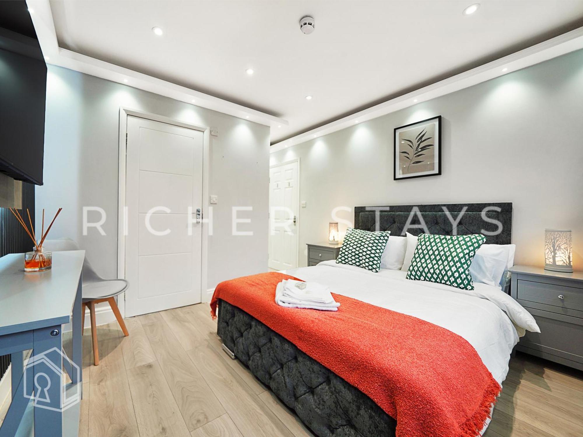 Leyton Guest Rooms - Rooms And Amenities Лондон Екстериор снимка