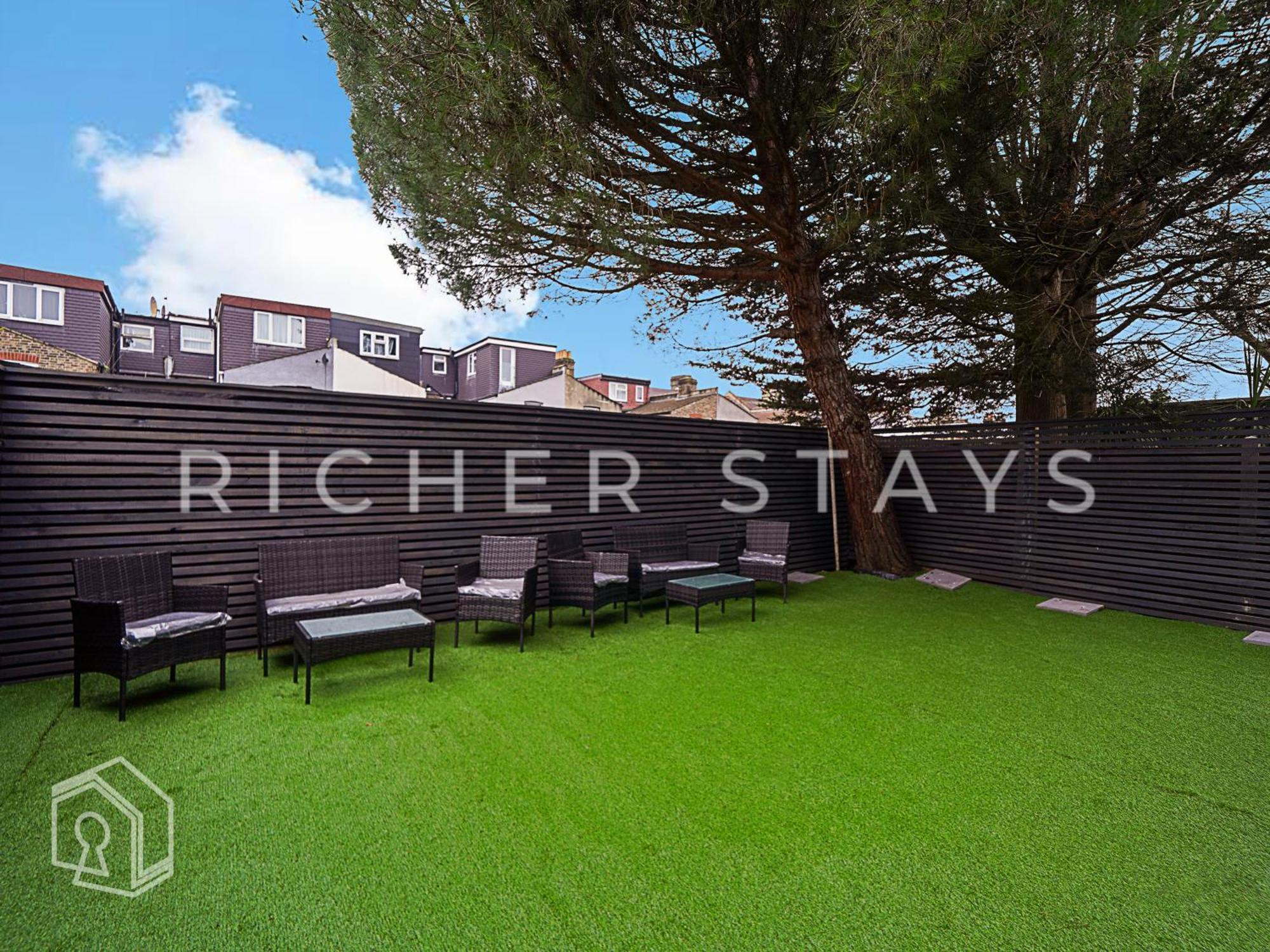 Leyton Guest Rooms - Rooms And Amenities Лондон Екстериор снимка